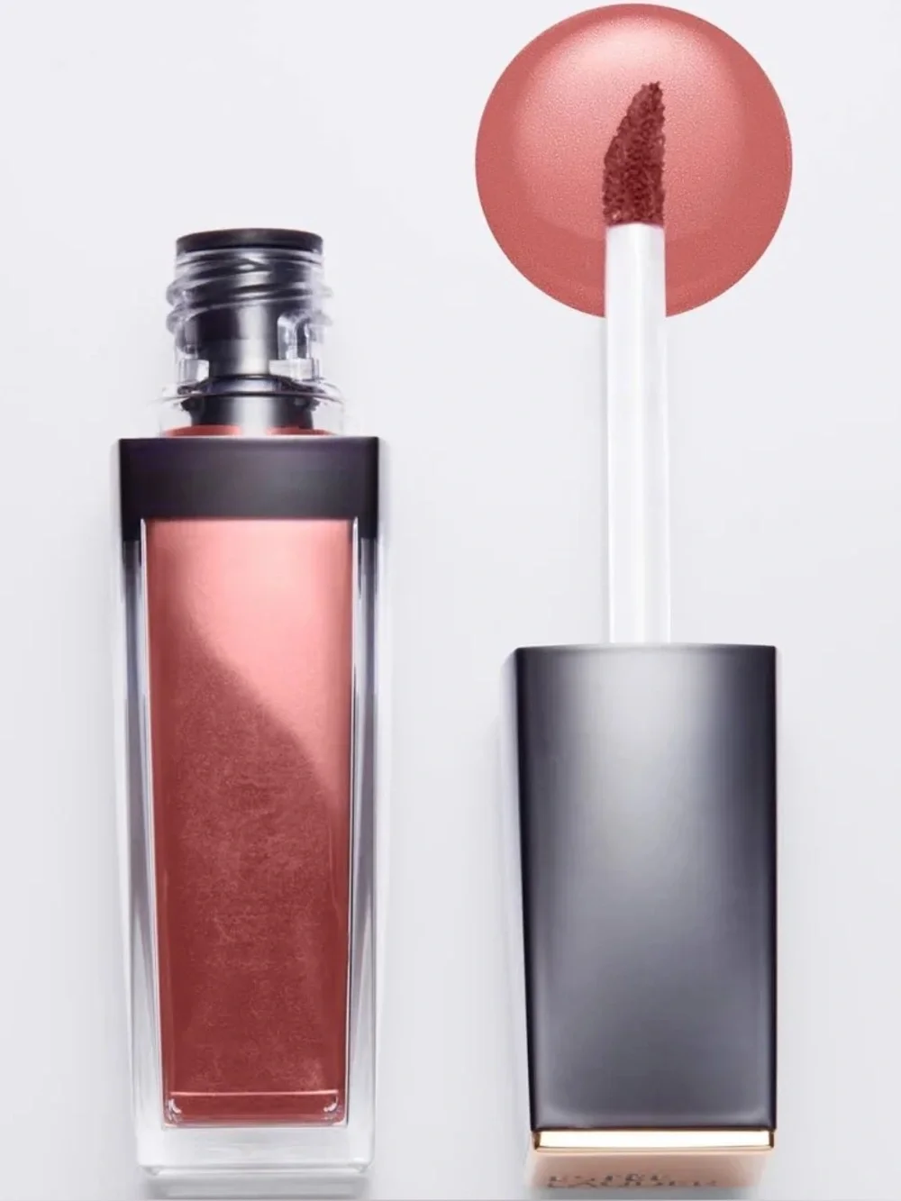 Estée Lauder Pure Color Envy Liquid Vinyl Lipcolor in  305 Patently Peach.